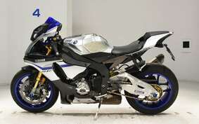 YAMAHA YZF-R1 M 2015