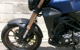 HONDA CB250R MC52
