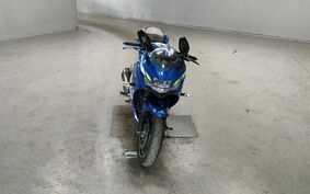 SUZUKI GIXXER 250 SF 不明