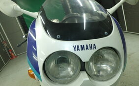 YAMAHA FZR250 2KR