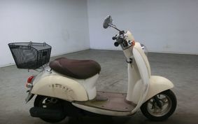 HONDA CREA SCOOPY I AF55