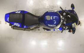 YAMAHA YZF-R1 1999 RN01