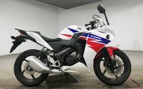 HONDA CBR125R JC50