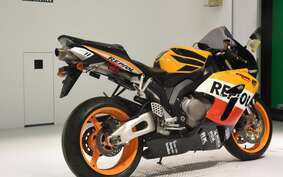 HONDA CBR1000RR 2004