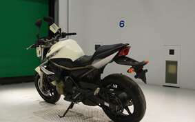 YAMAHA XJ6 N 2014