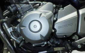 SUZUKI GSR250