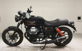 MOTO GUZZI V7 STONE 2023