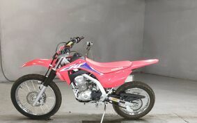 HONDA CRF125F JE03