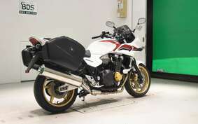 HONDA CB1300SB SUPER BOLDOR A 2013 SC54