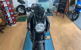 DUCATI  DUCATI DIAVEL CARBON 2013 ZDMG100ABCB