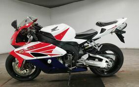 HONDA CBR1000RR 2004 SC57