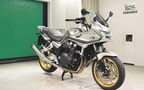 HONDA CB1300SB SUPER BOLDOR EP 2022 SC54