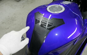 YAMAHA YZF-R3 2021 RH13J