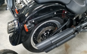 HARLEY  HARLEY FLSTFBS 2017 JT9