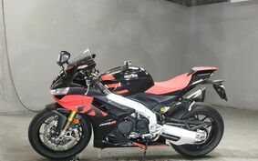 APRILIA RSV4 FACTORY 2021 不明