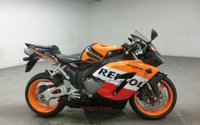 HONDA CBR1000RR 2004 SC57