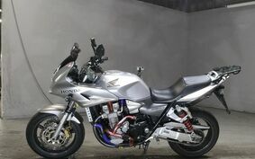 HONDA CB1300SB SUPER BOLDOR 2007 SC54