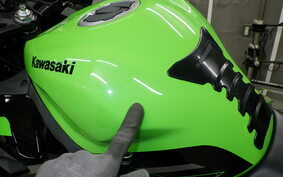 KAWASAKI ZX-25R ZX250E