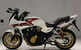 HONDA CB1300SB SUPER BOLDOR A 2013 SC54