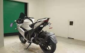 SUZUKI GIXXER 250 SF