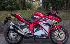 HONDA CBR250RR MC31