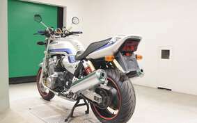 HONDA CB1300SF SUPER FOUR 2000 SC40