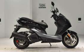 YAMAHA S-MAX