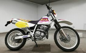 SUZUKI DR250R SJ45A