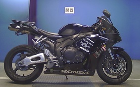 HONDA CBR1000RR 2006 SC57