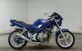 SUZUKI BANDIT 250 GJ74A