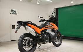 KTM 890 ADVENTURE	 2024