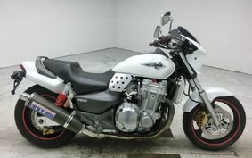 HONDA X4 LD 2003 SC38