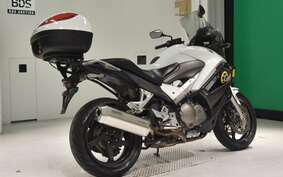 HONDA VFR800X 2011