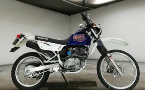 SUZUKI DJEBEL 200 (DR200SE) SH42A