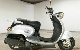 YAMAHA VINO 125 SE24