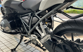 BMW R1200R 2017 0A04