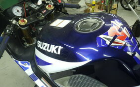 SUZUKI GSX-R1000 2003 GT75A