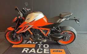 KTM 1290S-DUKE R EVO V3940