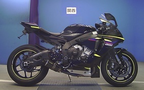 YAMAHA YZF-R1 2016 RN39