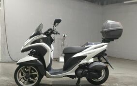 YAMAHA TRICITY 125 SE82J