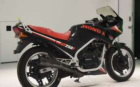 HONDA VT250FE MC08