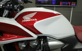 HONDA CB1300SB SUPER BOLDOR A 2006 SC54