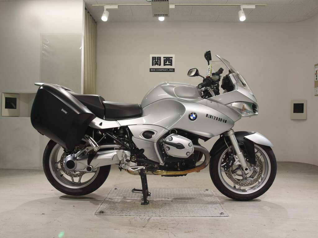 BMW Street 1200