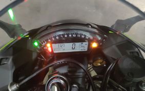 KAWASAKI ZX 10 NINJA R SE ZXT02E