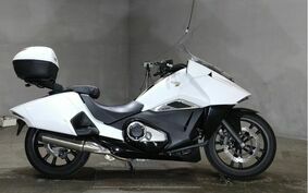 HONDA NM4 VULTUS -02 2014 RC82