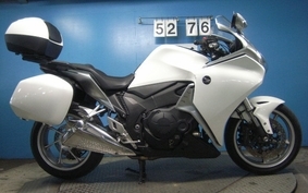 HONDA VFR1200F 2010 SC63