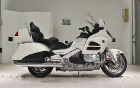 HONDA GL 1800 GOLD WING 2014 SC68