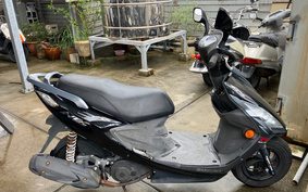 SUZUKI GSR125 UTD44