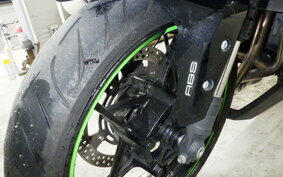 KAWASAKI ZX-25R ZX250E