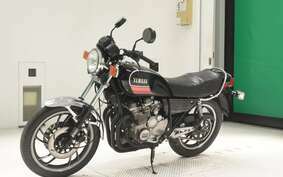 YAMAHA XJ550 2024 4V8